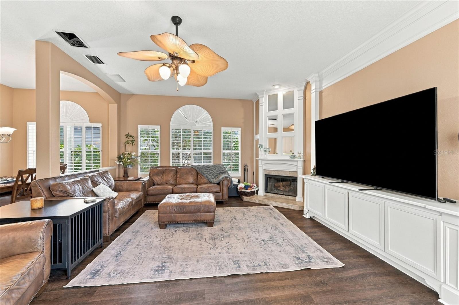 3921 ARLINGTON DR — photo 23