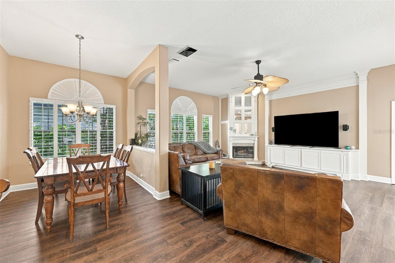 3921 ARLINGTON DR — photo 25