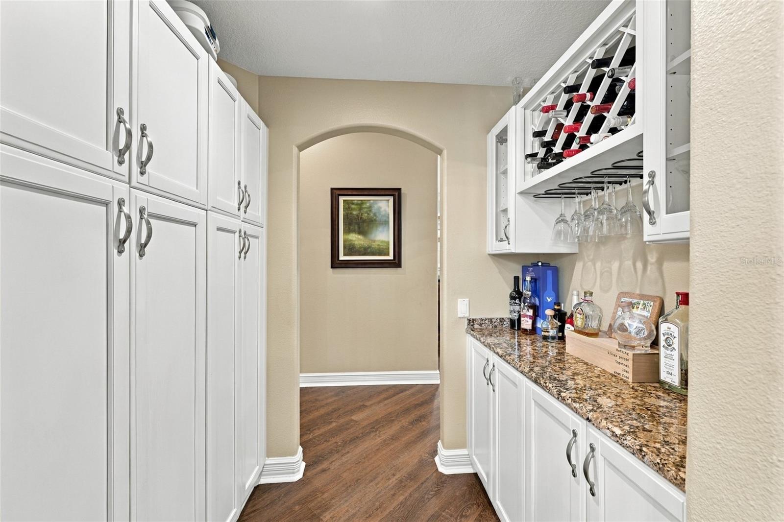 3921 ARLINGTON DR — photo 16