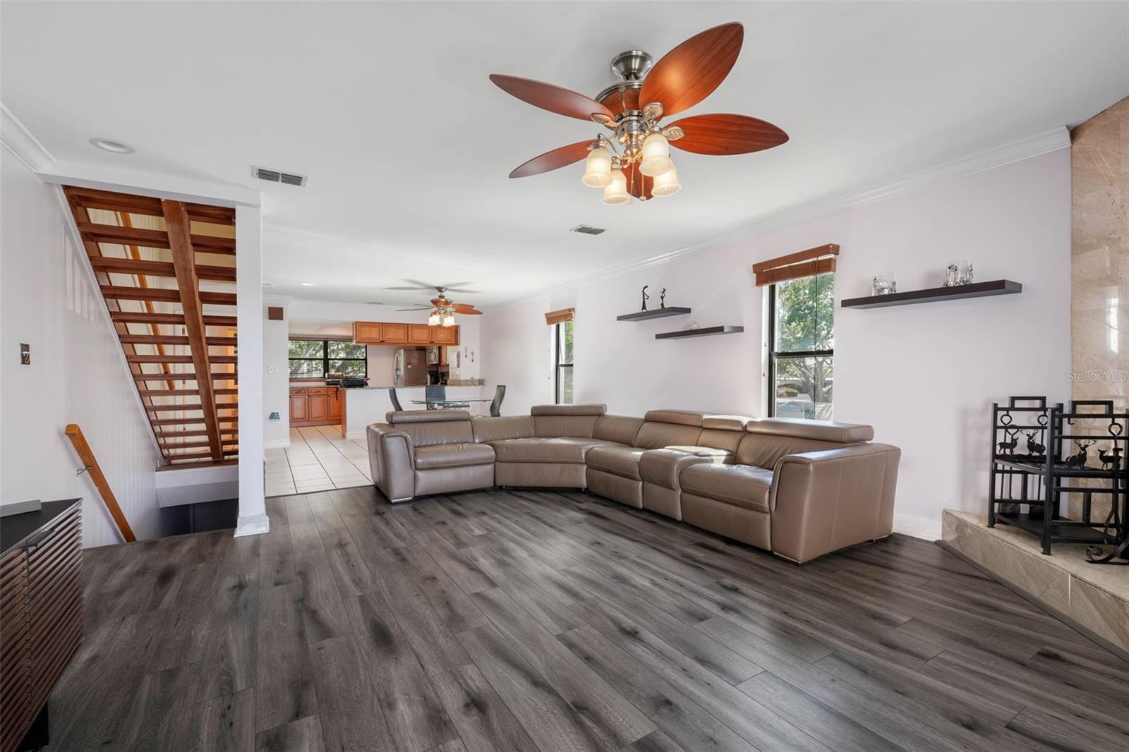 12140 CAPRI CIR S — photo 9