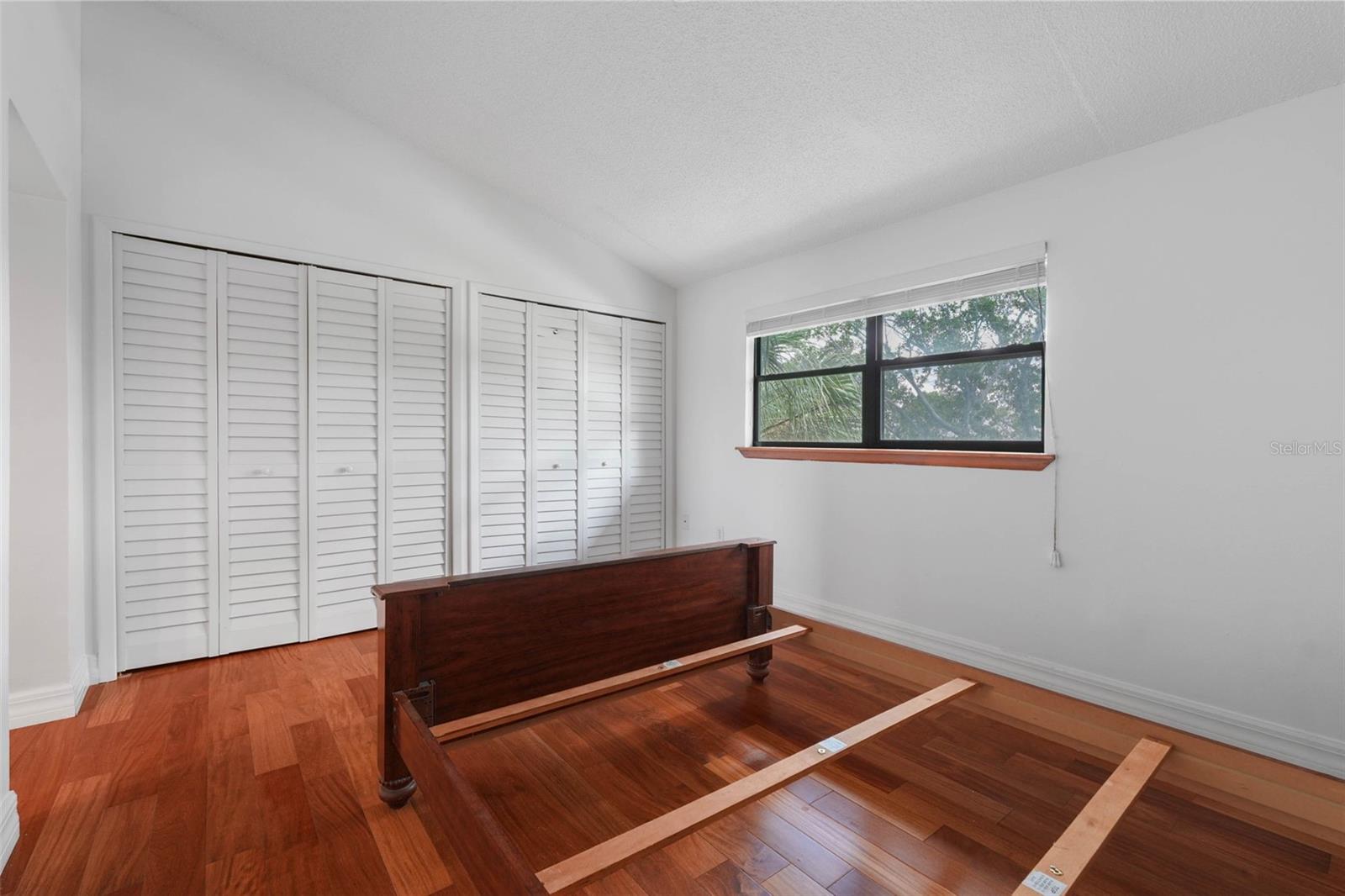 12140 CAPRI CIR S — photo 43