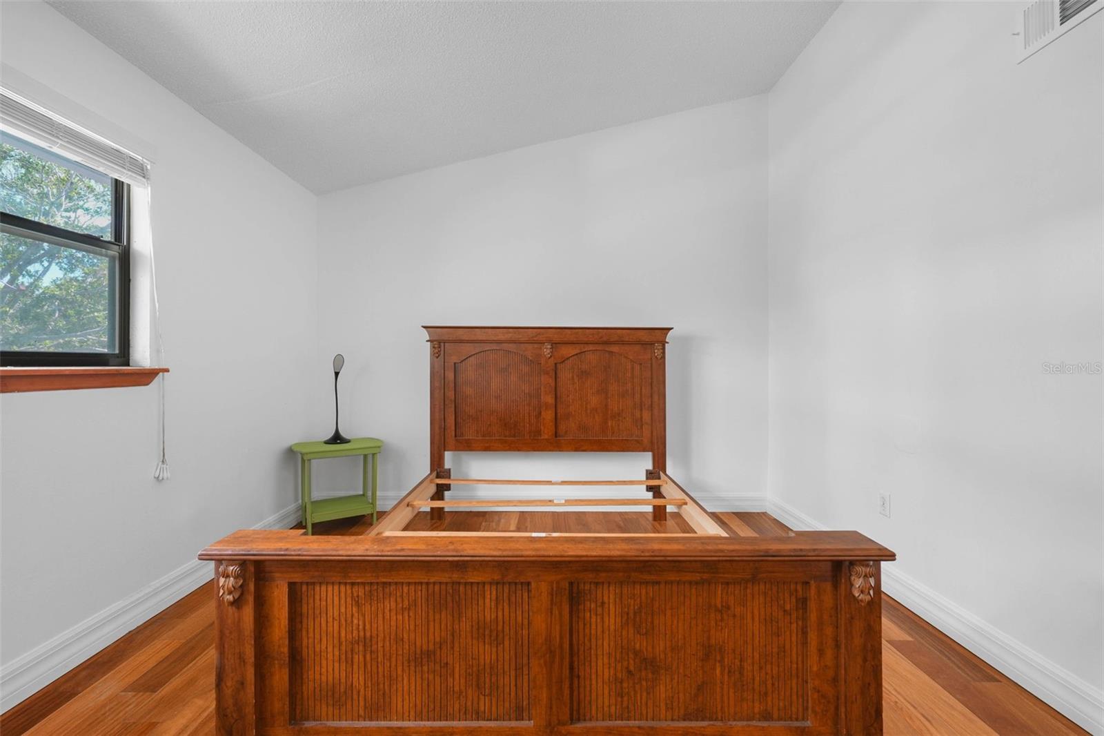 12140 CAPRI CIR S — photo 42