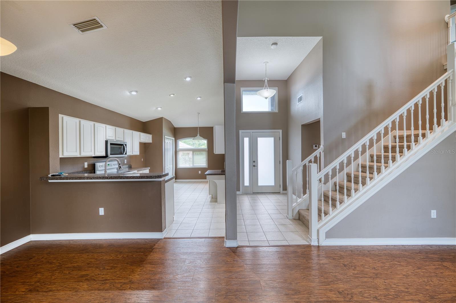 8392 E 47TH ST CIR — photo 10