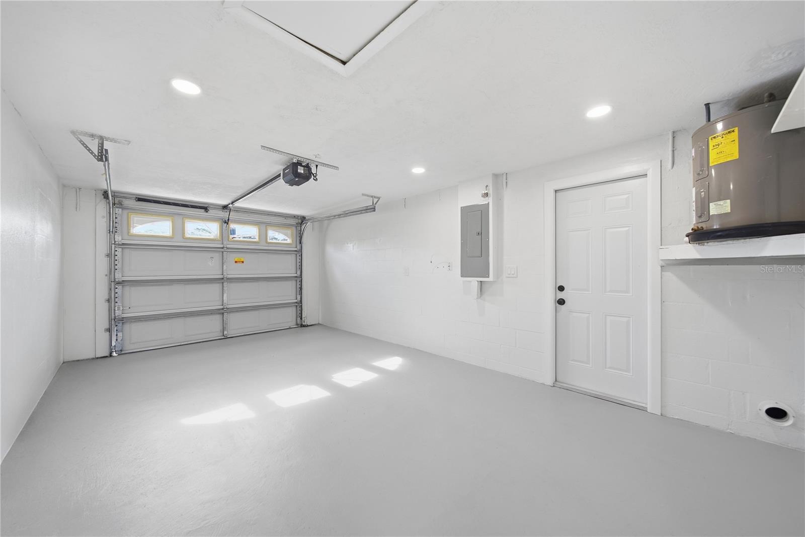 16134 BLACKBEARD LN — photo 23