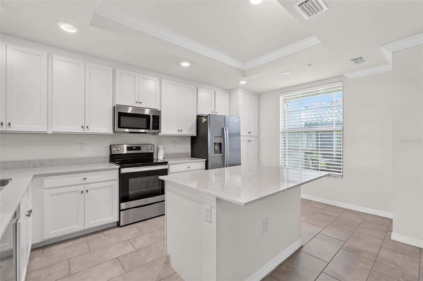 5674 PALMER CIR #101 — photo 9