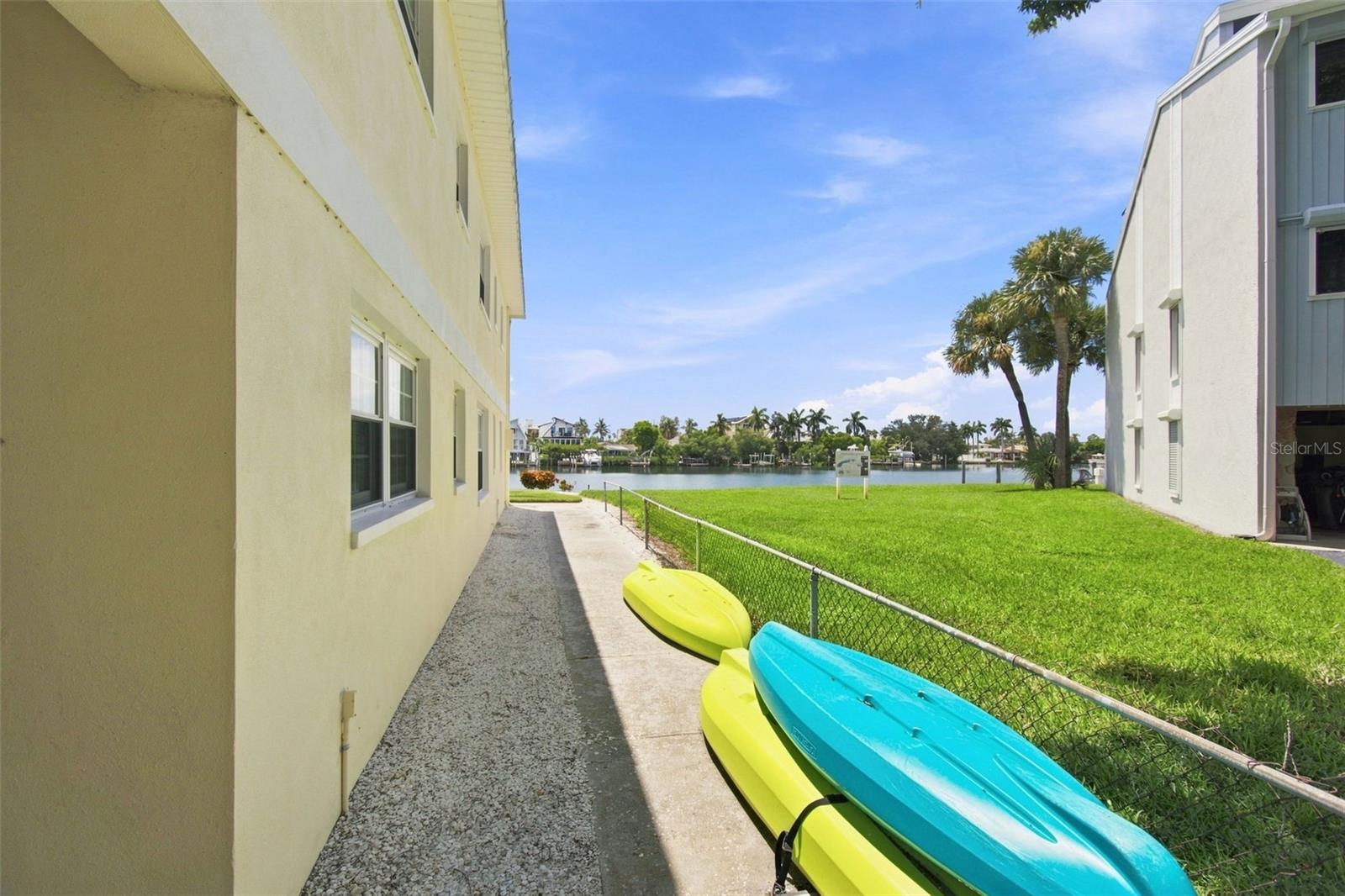 12100 CAPRI CIR S #204 — photo 32
