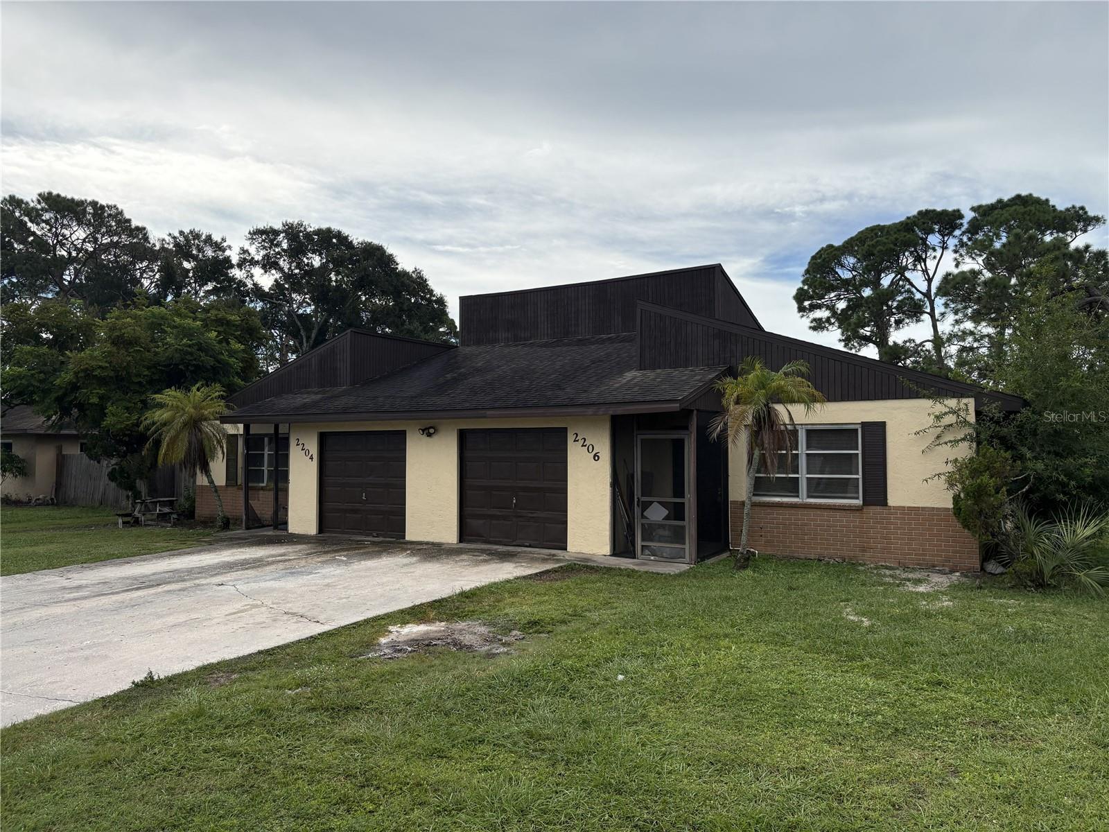 2204 54TH AVENUE DR W — photo 2