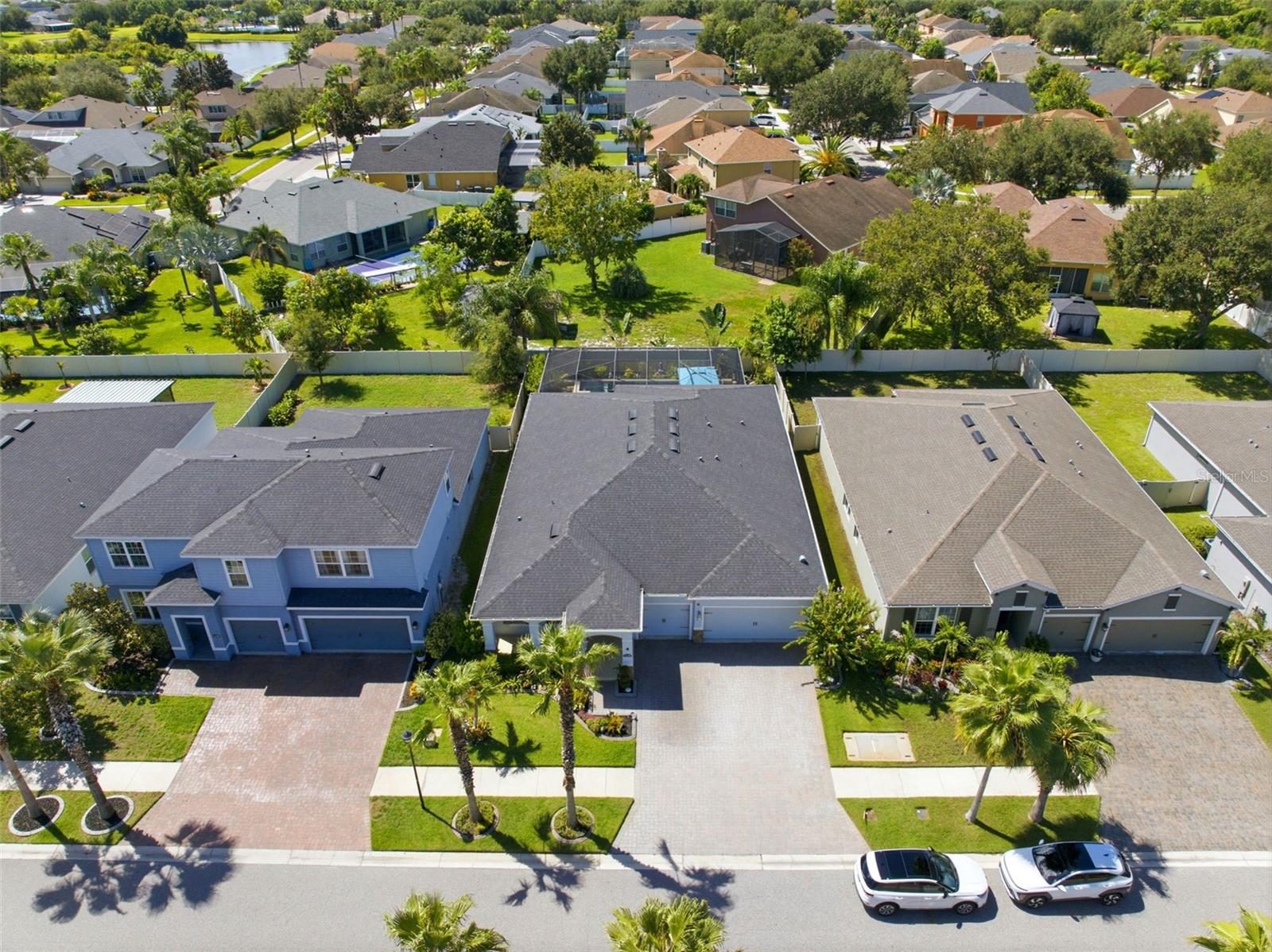11750 LAKE LUCAYA DR — photo 42