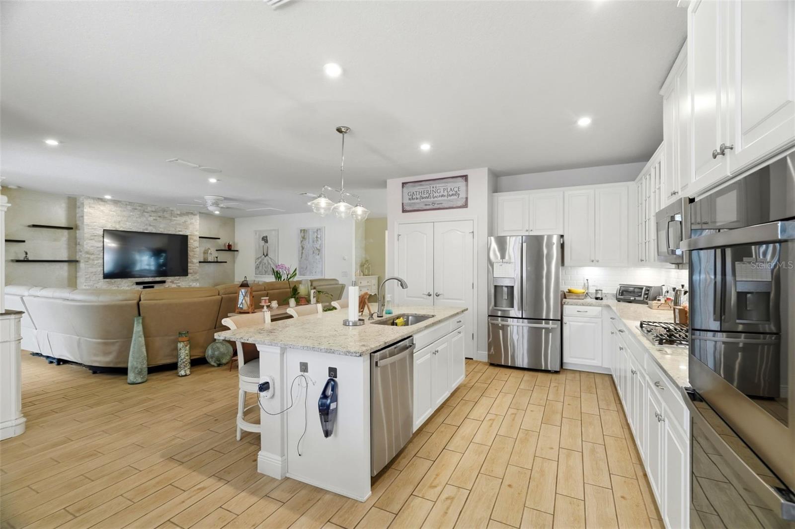 11750 LAKE LUCAYA DR — photo 12