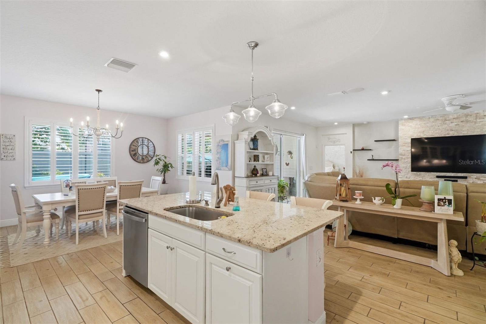 11750 LAKE LUCAYA DR — photo 14