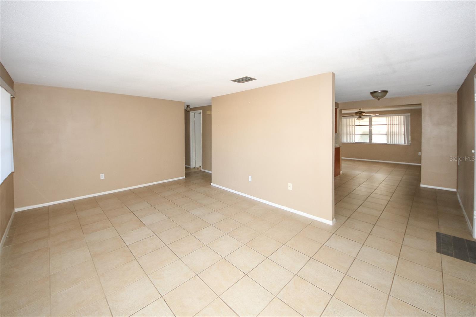 10824 QUEENS RD — photo 9