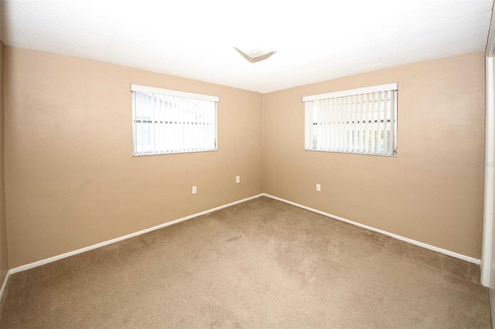 10824 QUEENS RD — photo 13