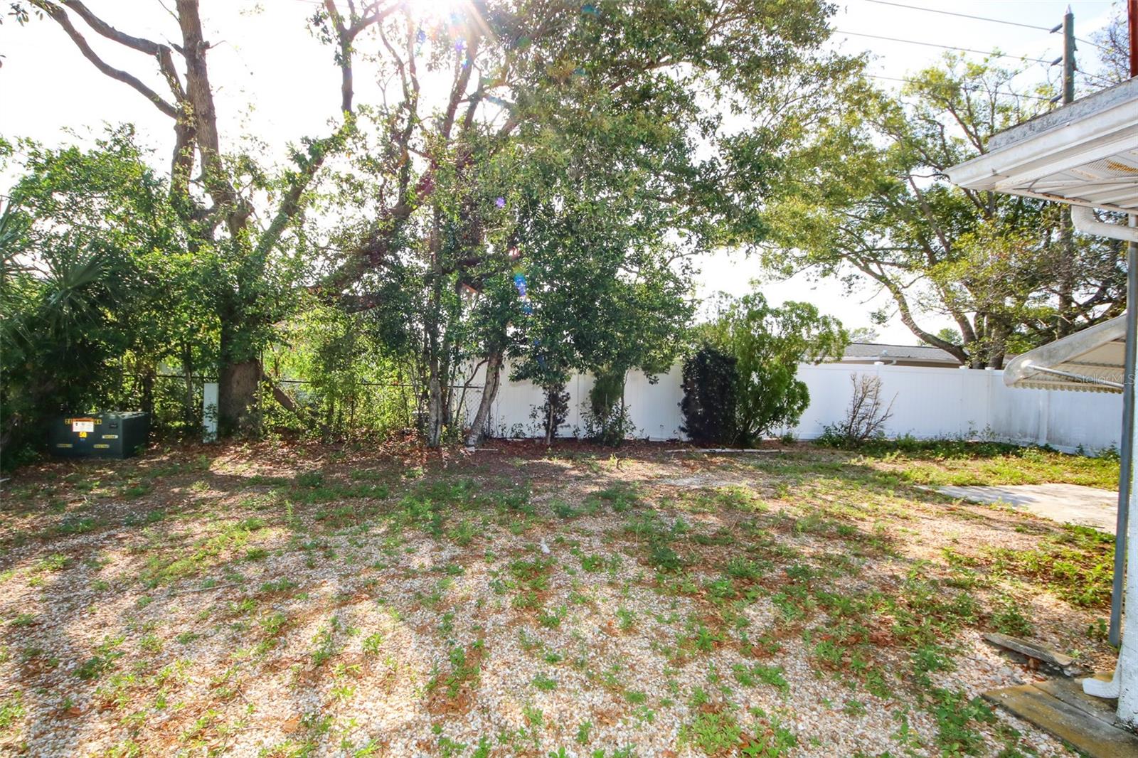 10824 QUEENS RD — photo 8