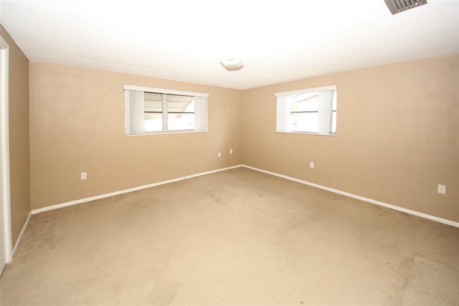 10824 QUEENS RD — photo 11