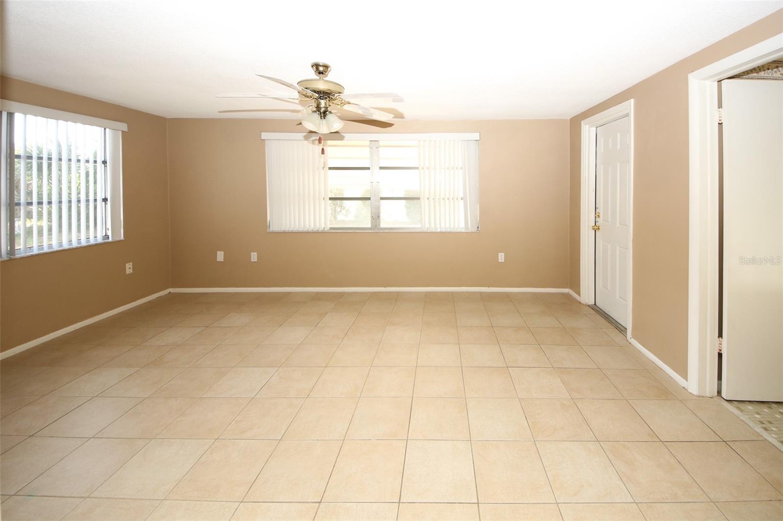 10824 QUEENS RD — photo 20