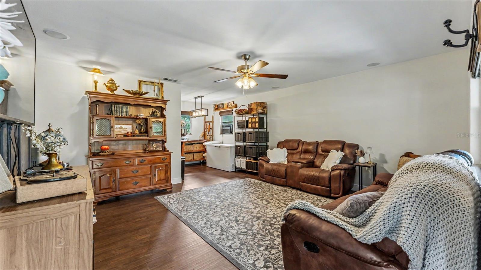 5302 CALHOUN RD — photo 9