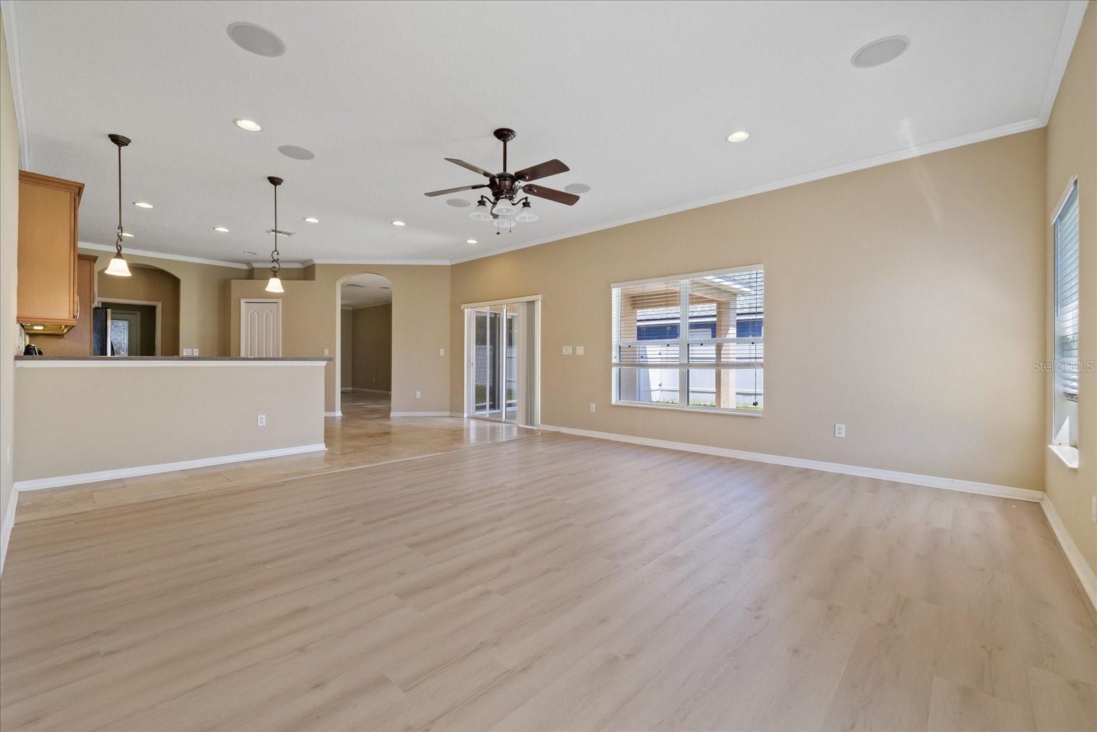 1833 MIRA LAGO CIR — photo 13