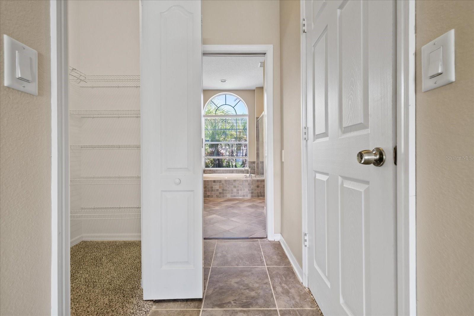 1833 MIRA LAGO CIR — photo 20