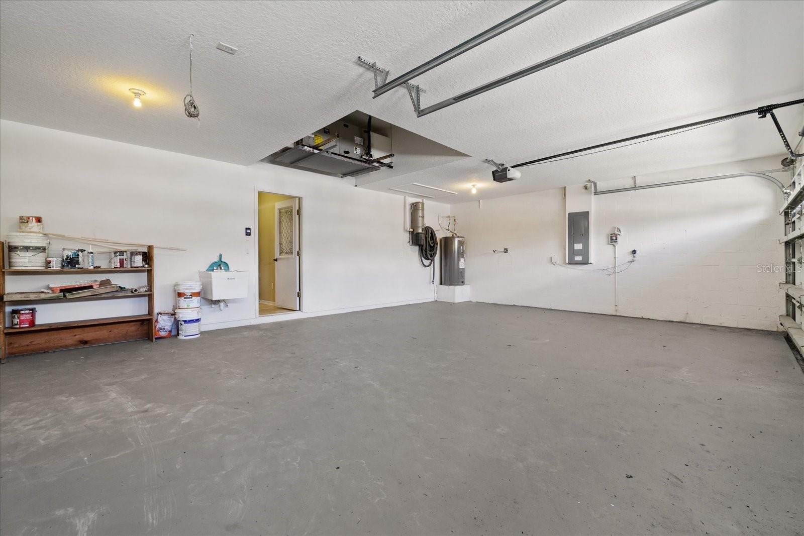 1833 MIRA LAGO CIR — photo 41