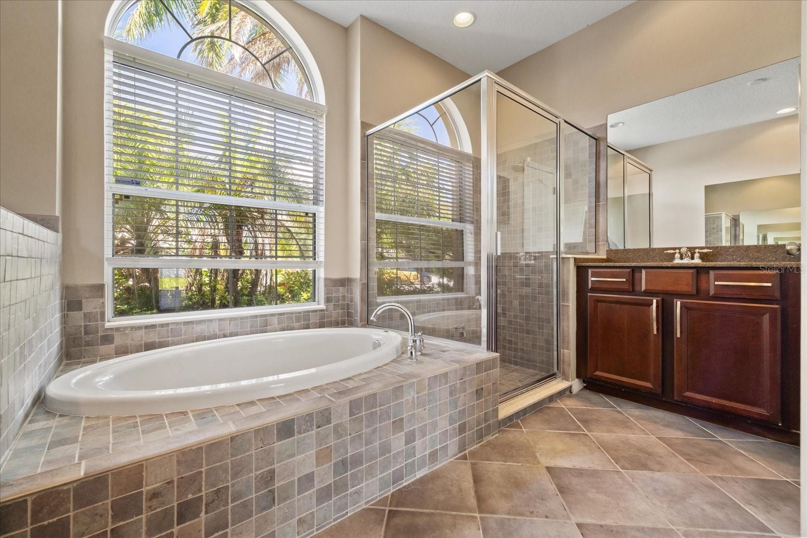 1833 MIRA LAGO CIR — photo 21