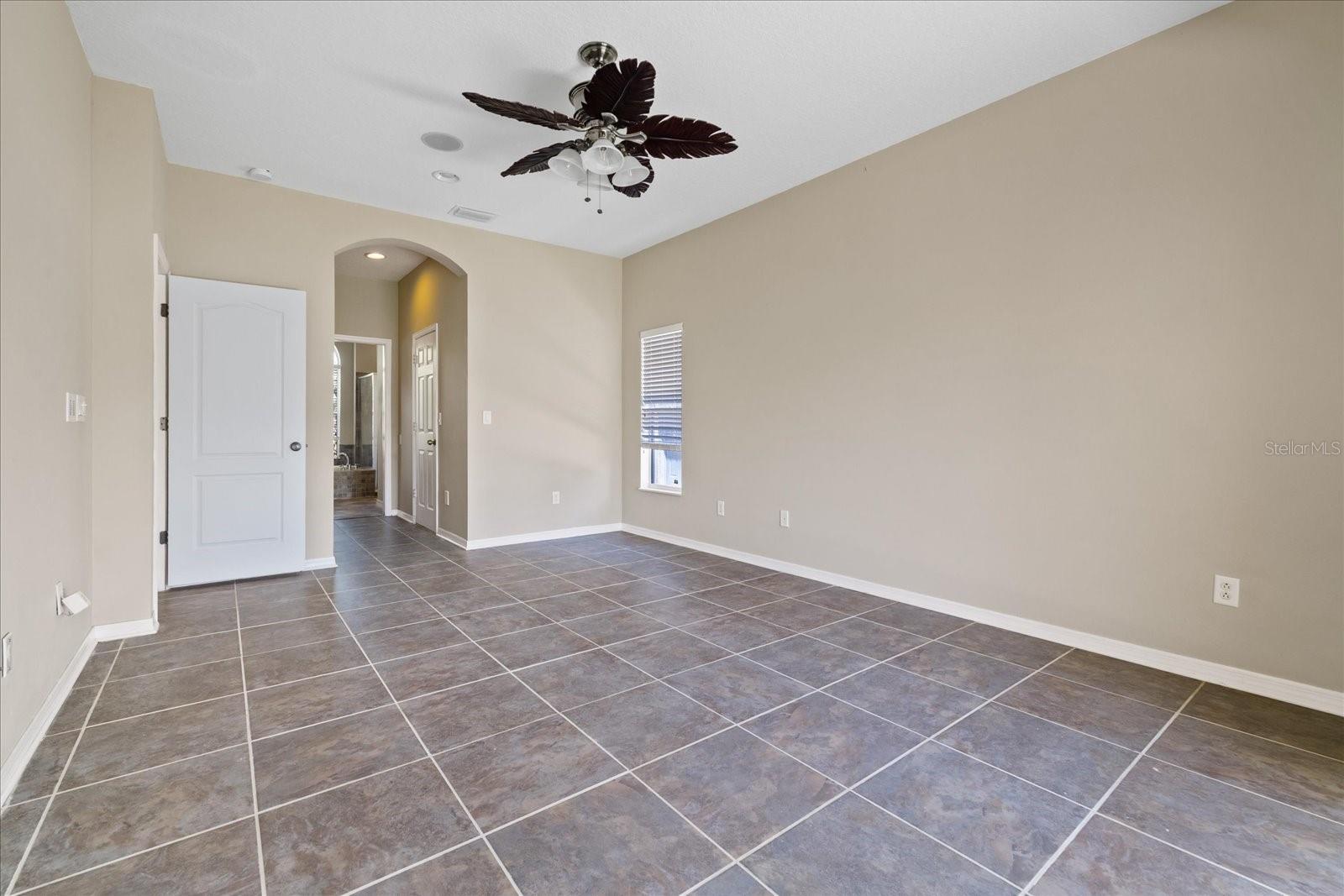 1833 MIRA LAGO CIR — photo 17