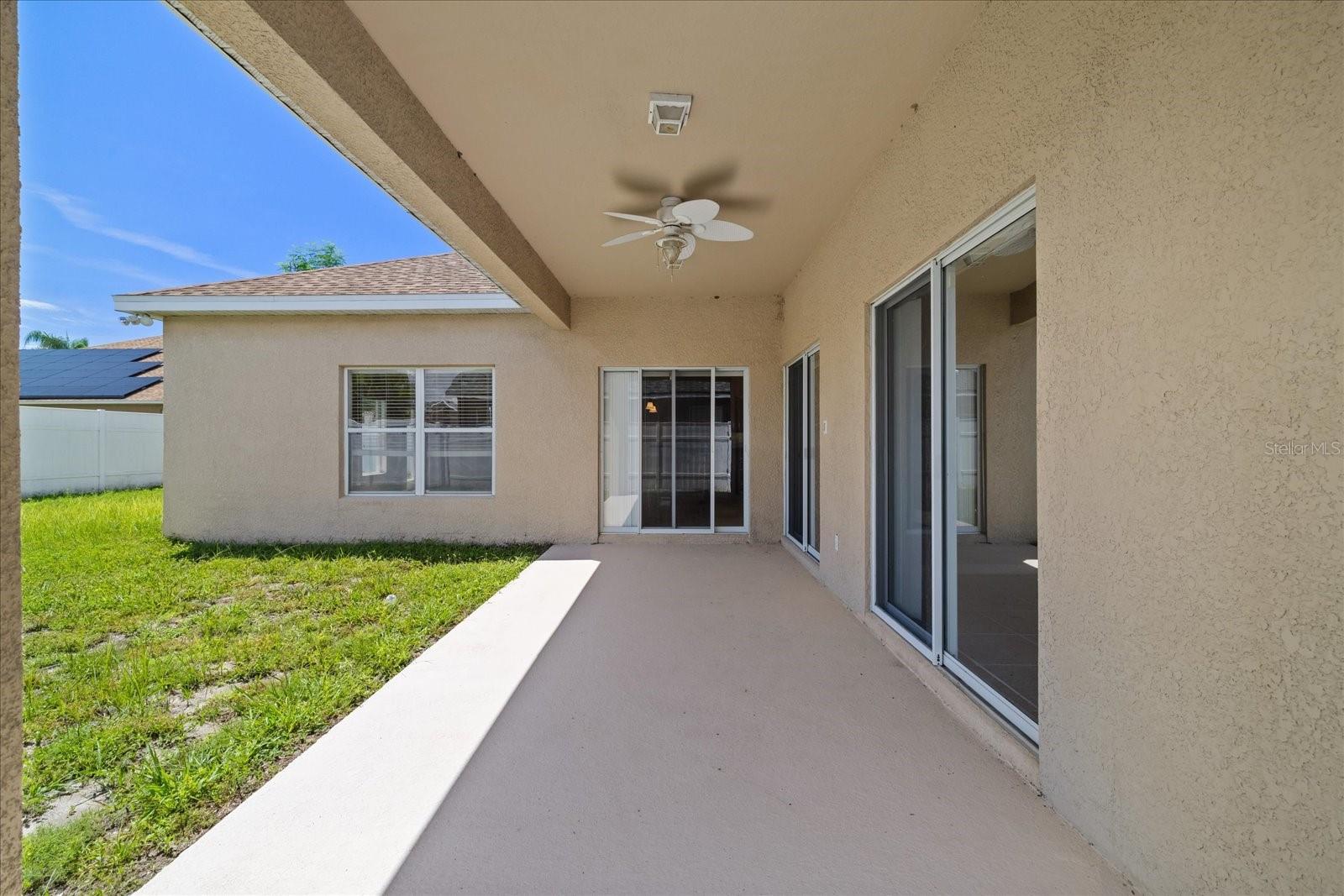 1833 MIRA LAGO CIR — photo 39