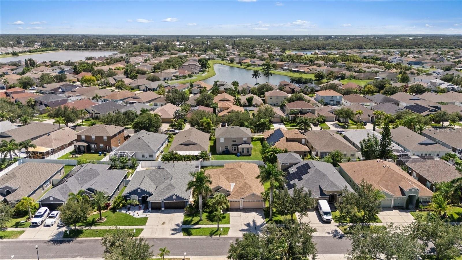 1833 MIRA LAGO CIR — photo 48
