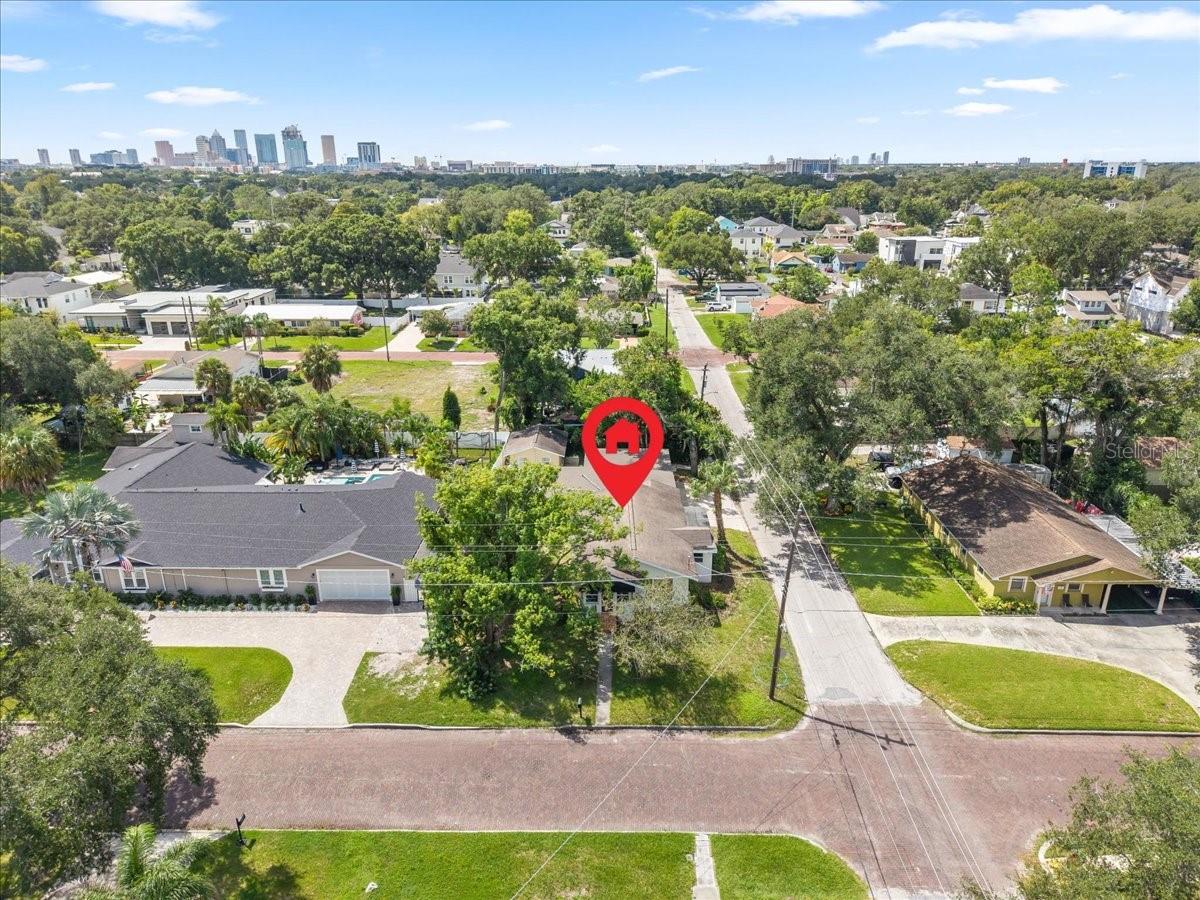 820 W WOODLAWN AVE — photo 61