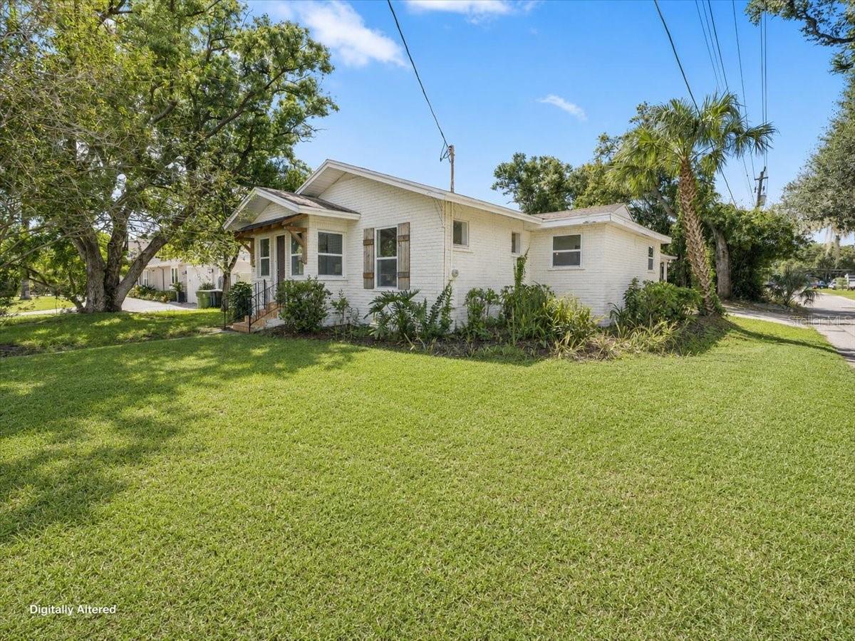 820 W WOODLAWN AVE — photo 54