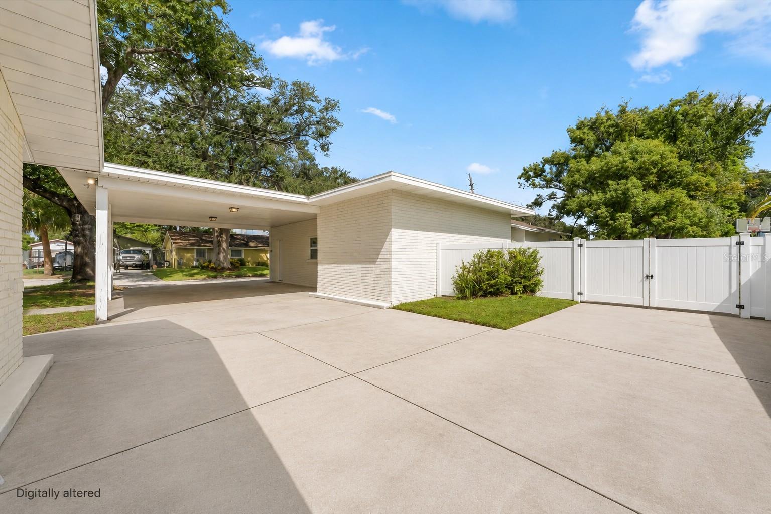 820 W WOODLAWN AVE — photo 56