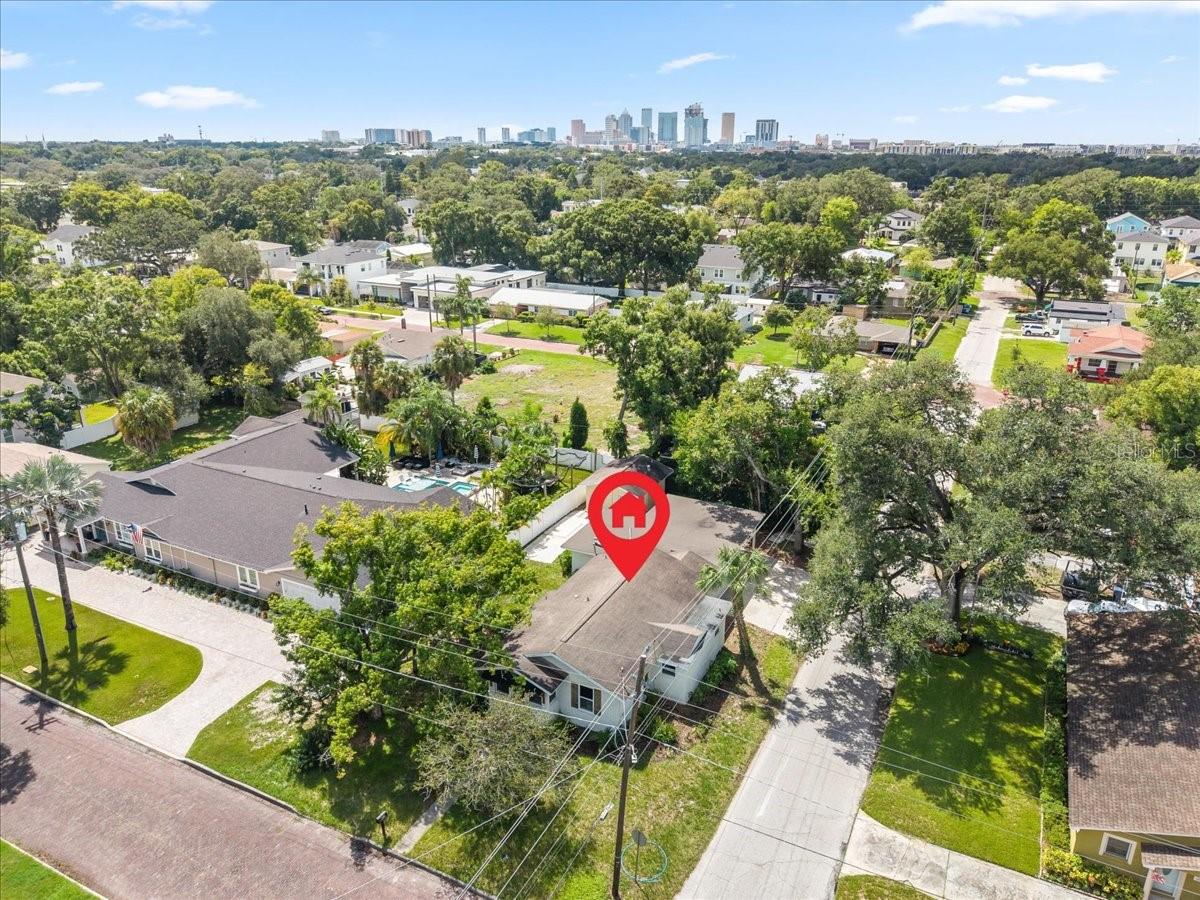820 W WOODLAWN AVE — photo 60
