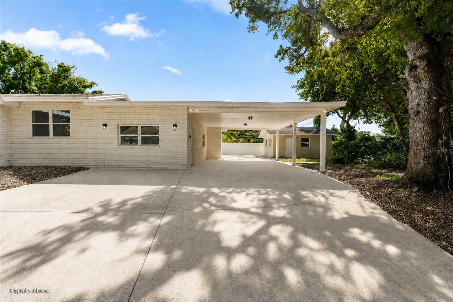820 W WOODLAWN AVE — photo 52