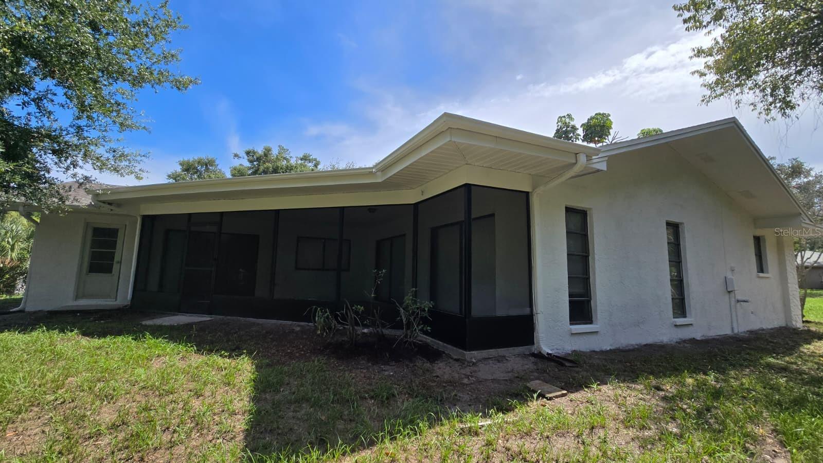 1381 FOREST LAWN CT — photo 11