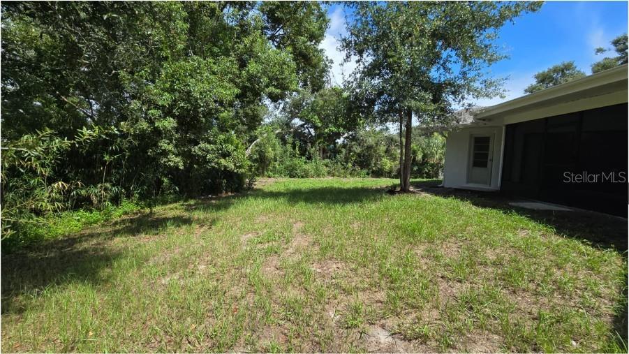 1381 FOREST LAWN CT — photo 12
