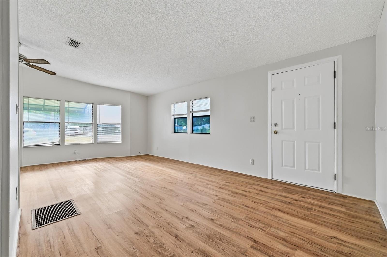 3649 ALICE DR — photo 15