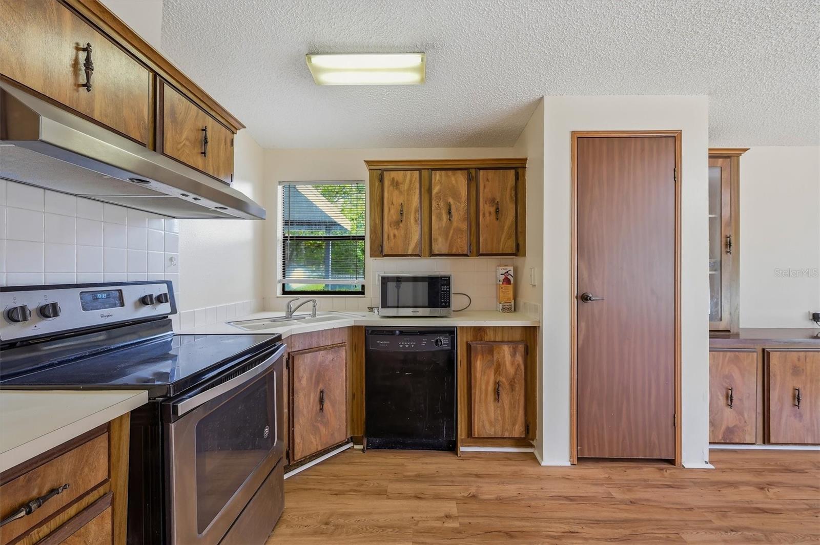 3649 ALICE DR — photo 29