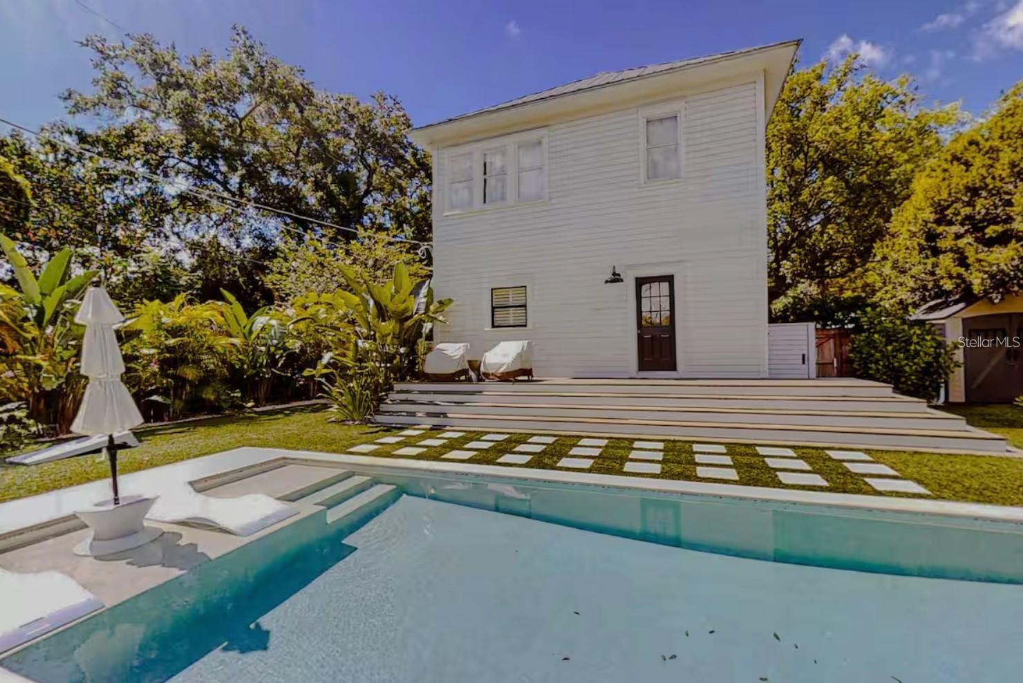 510 E AMELIA AVE — photo 21