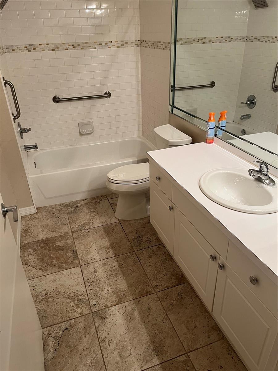 5152 NORTHRIDGE RD #106 — photo 15