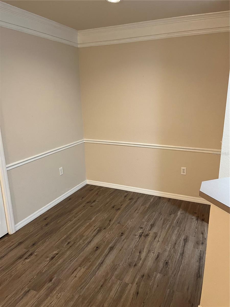 5152 NORTHRIDGE RD #106 — photo 9