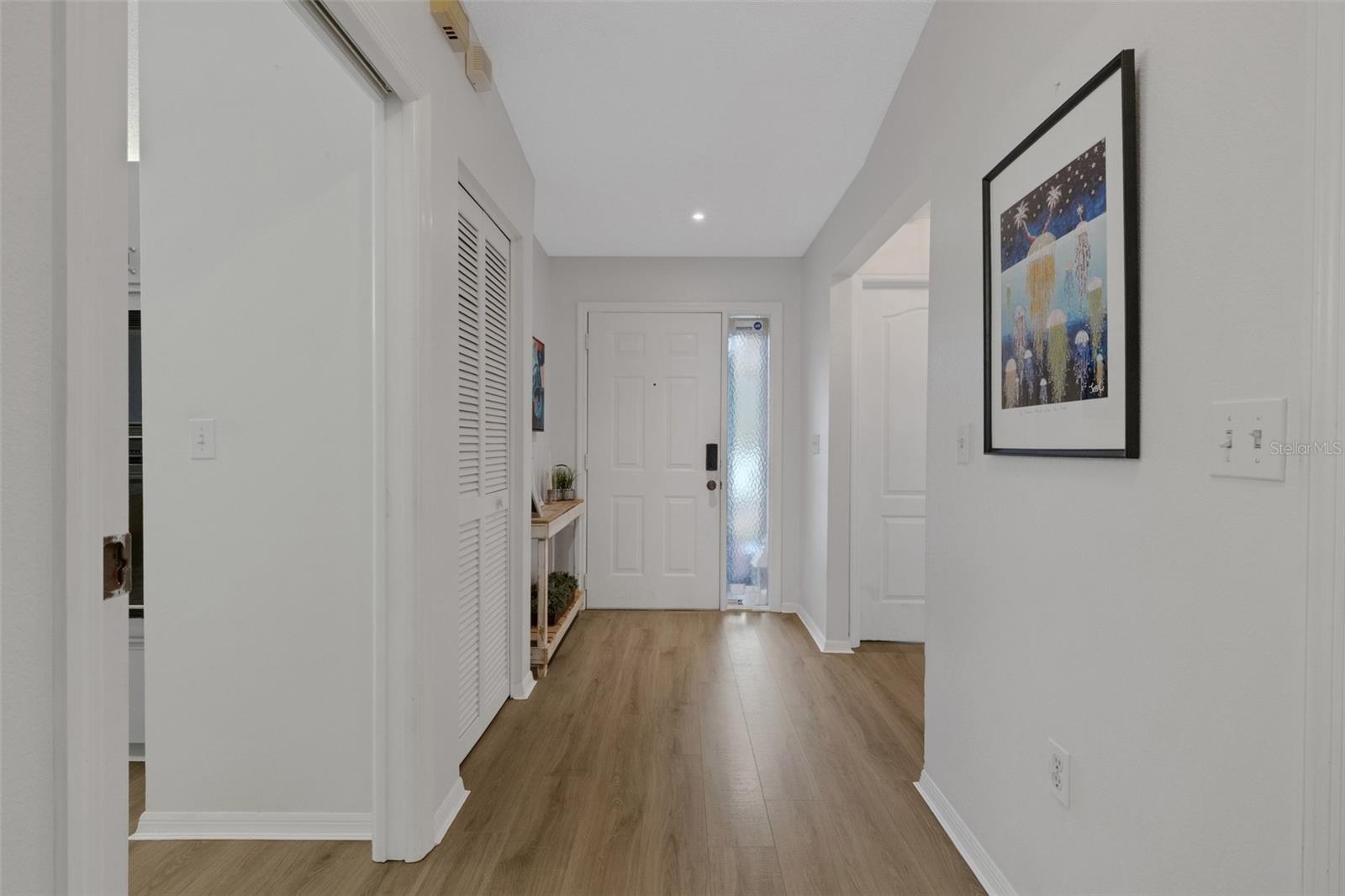 6104 NICOLE DR — photo 6