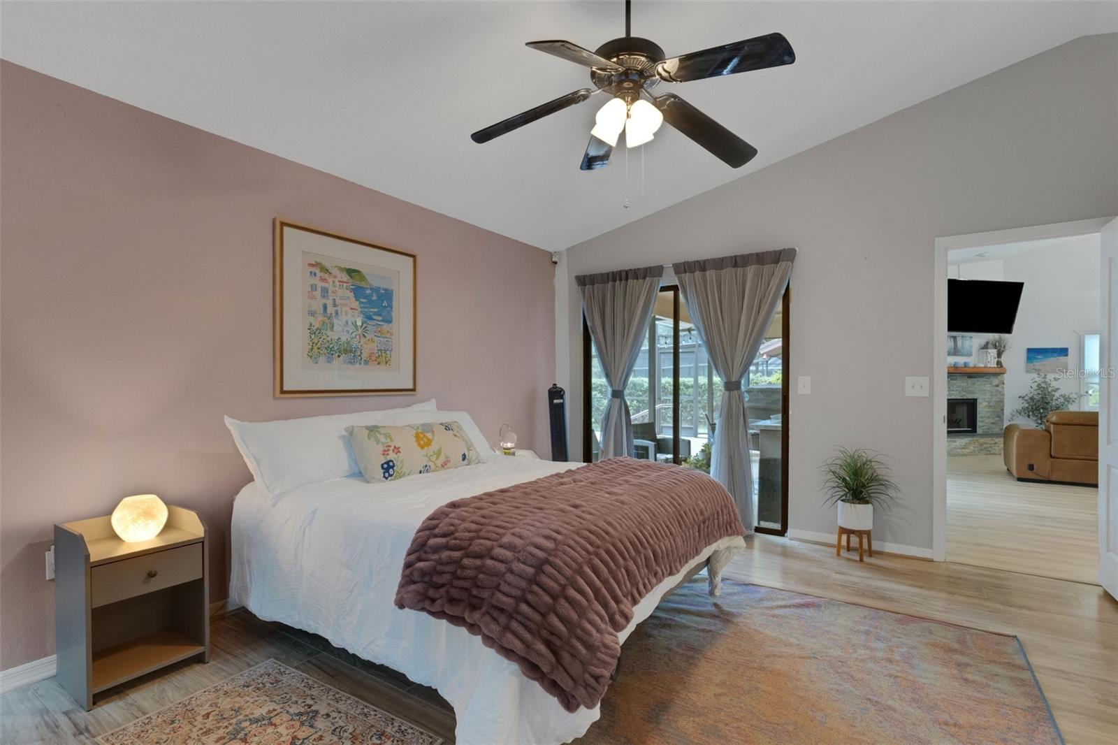 6104 NICOLE DR — photo 24