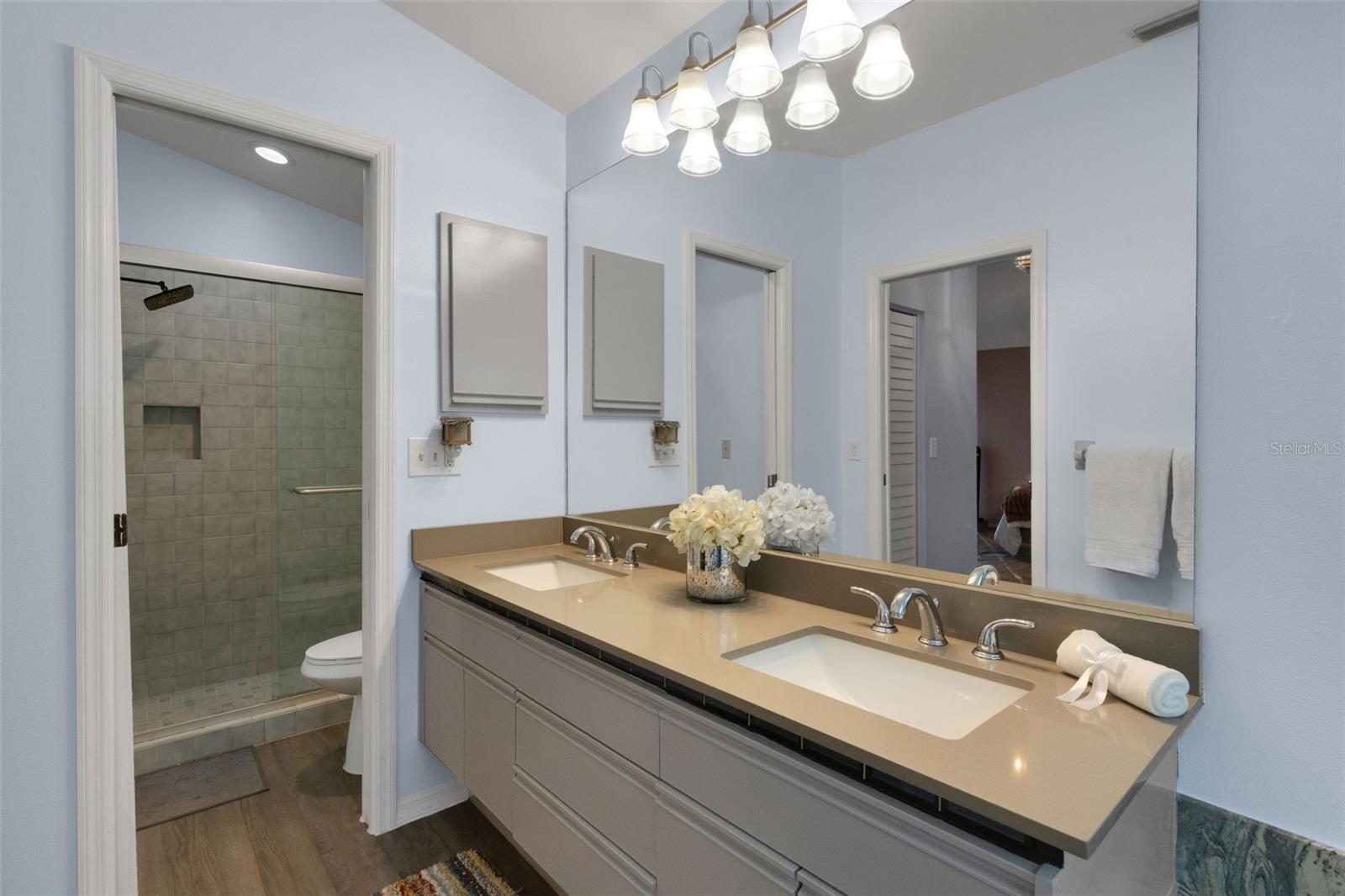 6104 NICOLE DR — photo 28