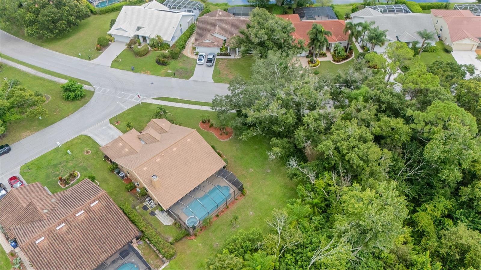 6104 NICOLE DR — photo 70