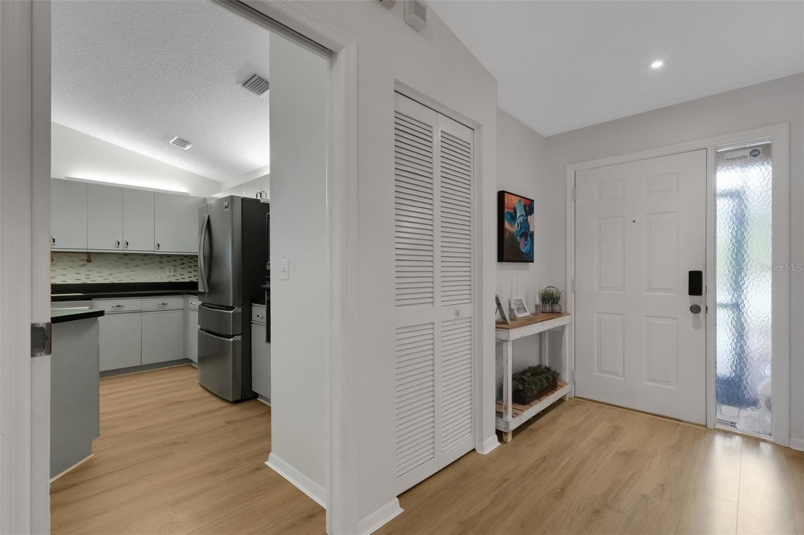 6104 NICOLE DR — photo 30
