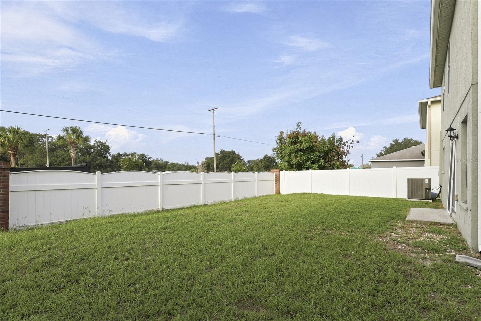 Home in SEFFNER — photo 19