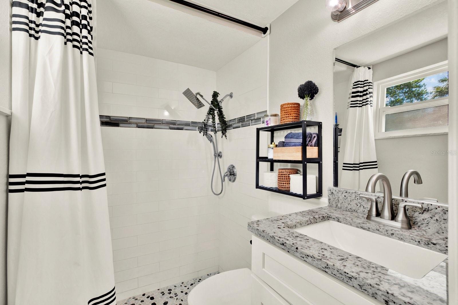 7700 BAYLEAF DR — photo 10