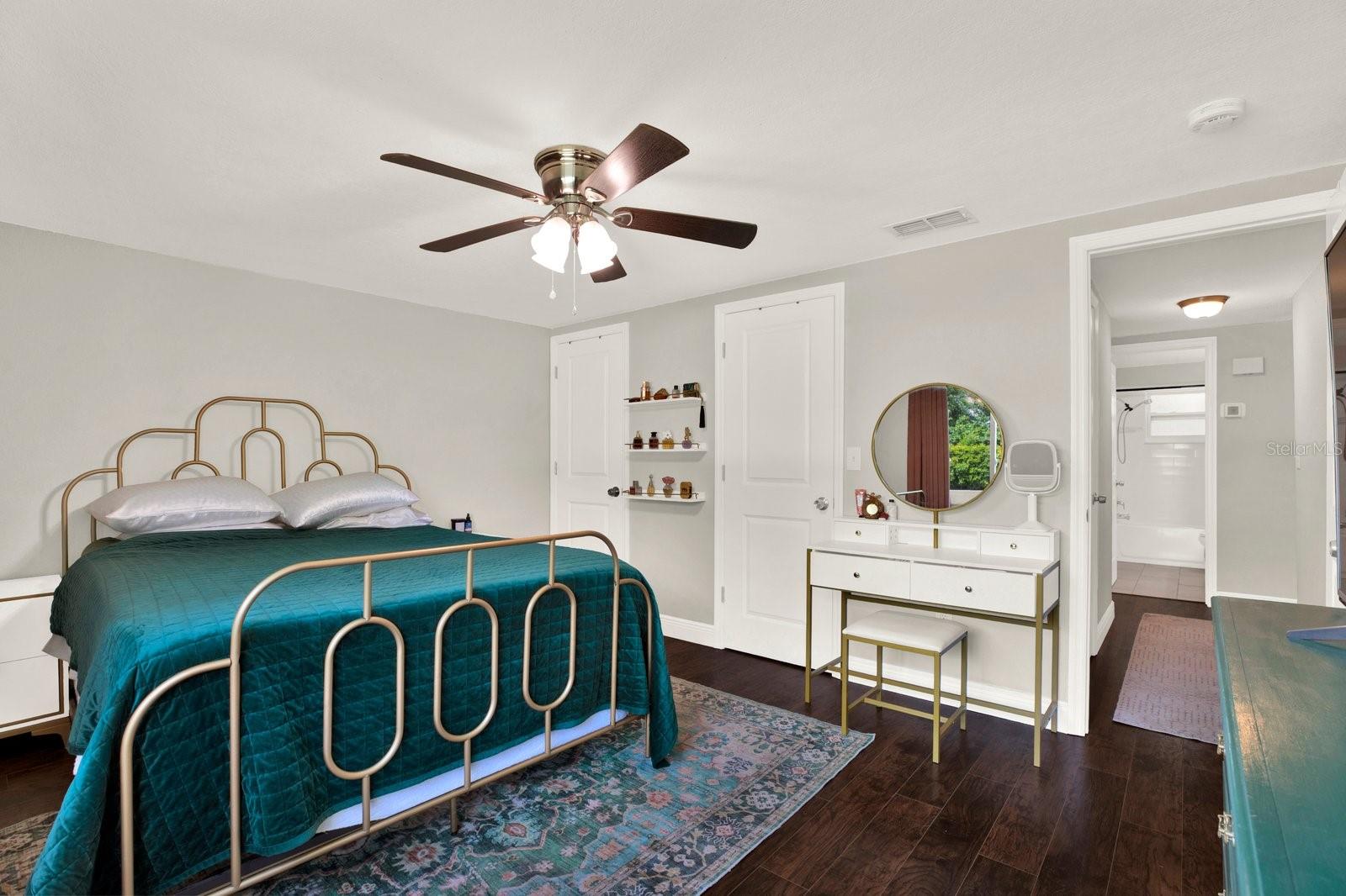 7700 BAYLEAF DR — photo 9