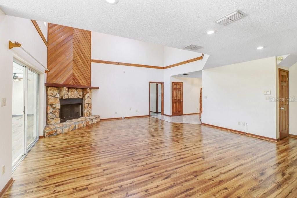 13108 LILITA AVE — photo 28