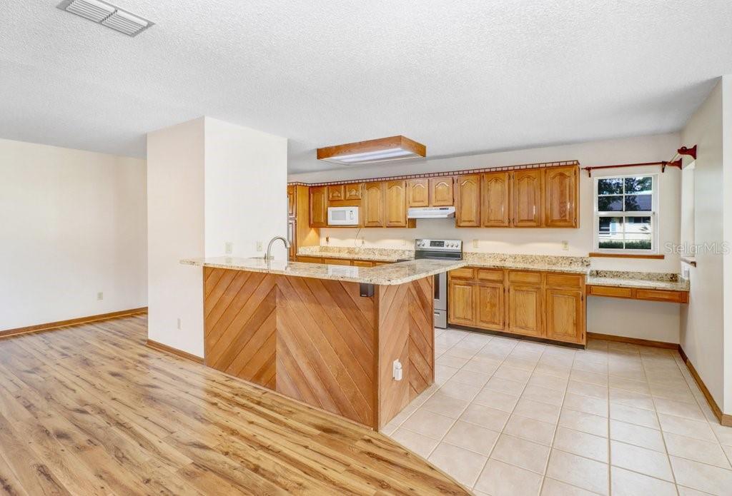 13108 LILITA AVE — photo 31