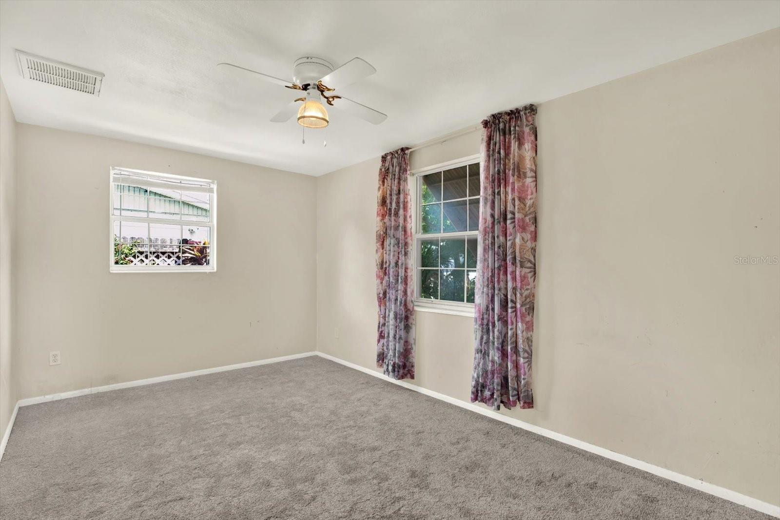 4737 LONGWOOD AVE — photo 11